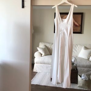 White low cut cotton dress